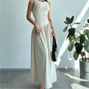 Elegant Cream Sleeveless Maxi Dress